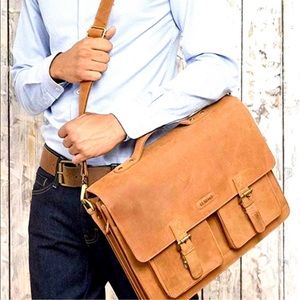 Brand New Vintage look Unisex Briefcase/Messenger Bag.
